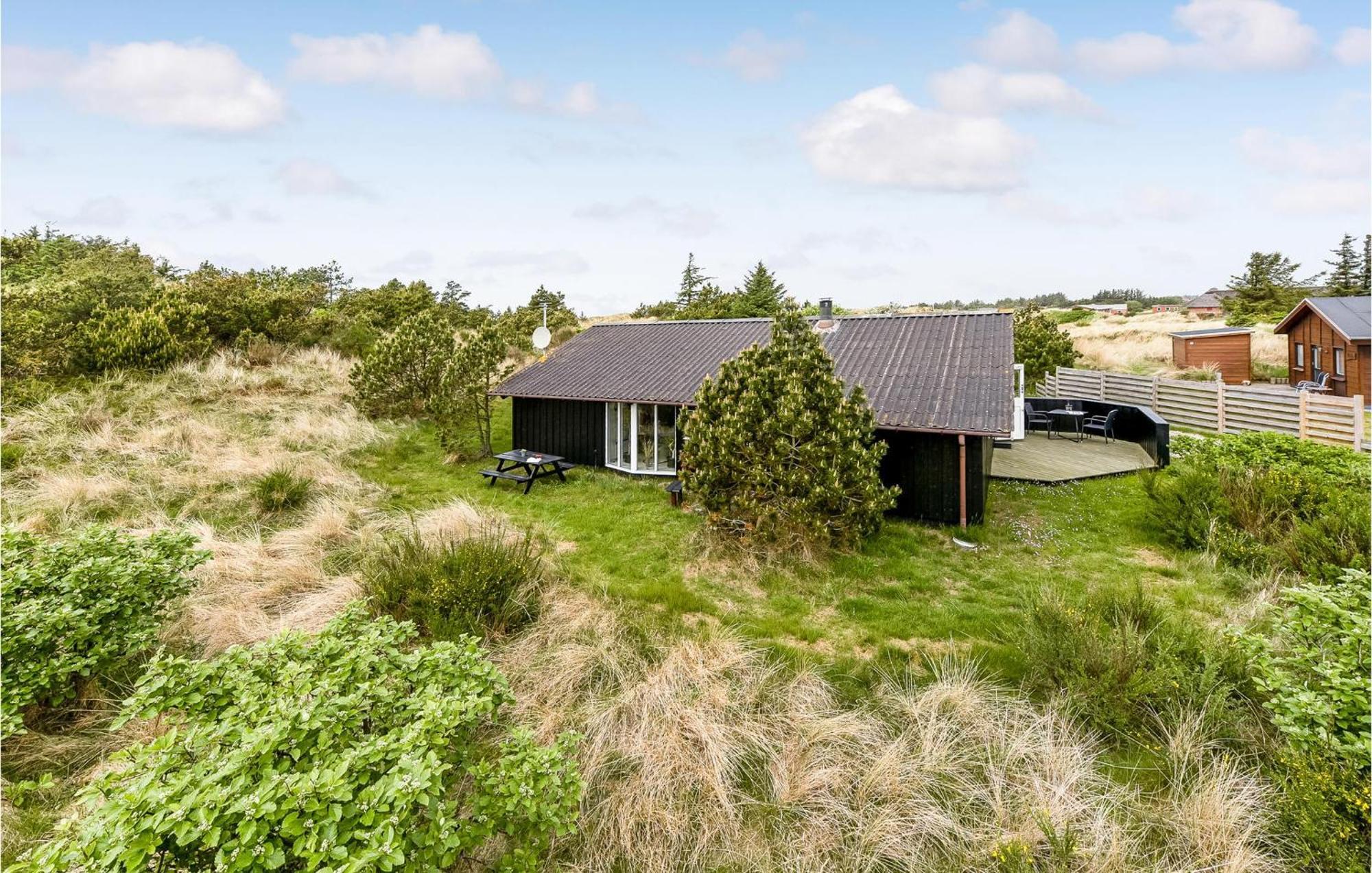 3 Bedroom Awesome Home In Hvide Sande Exterior foto